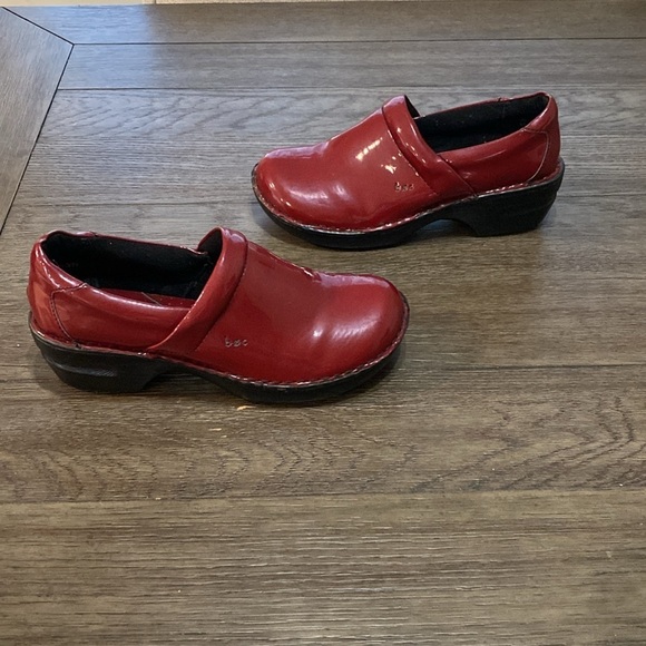BOC Clogs Born Concept Margaret Red Clogs Patent Shoes Size 10/42 - Picture 2 of 12